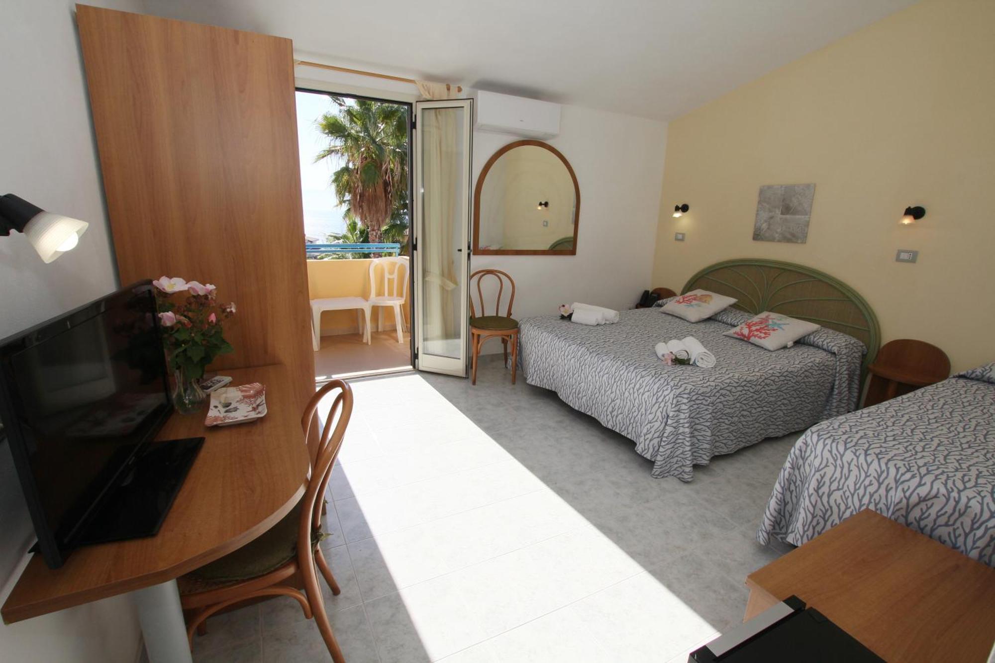 קאפו ואטיצ'אנו Hotel Grotticelle מראה חיצוני תמונה