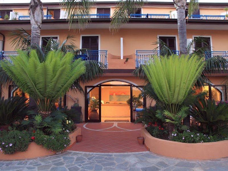קאפו ואטיצ'אנו Hotel Grotticelle מראה חיצוני תמונה