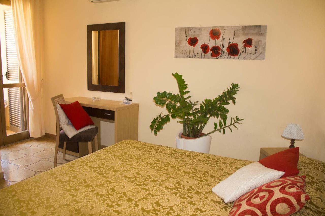 קאפו ואטיצ'אנו Hotel Grotticelle מראה חיצוני תמונה